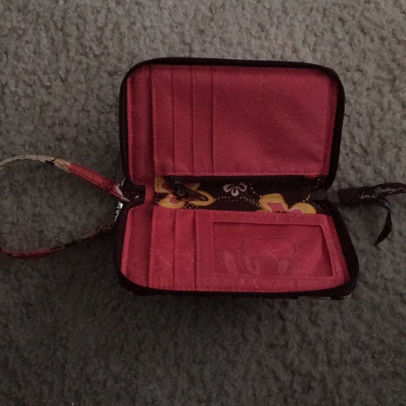 Vera Bradley wallet preowned - Picture 4 of 4